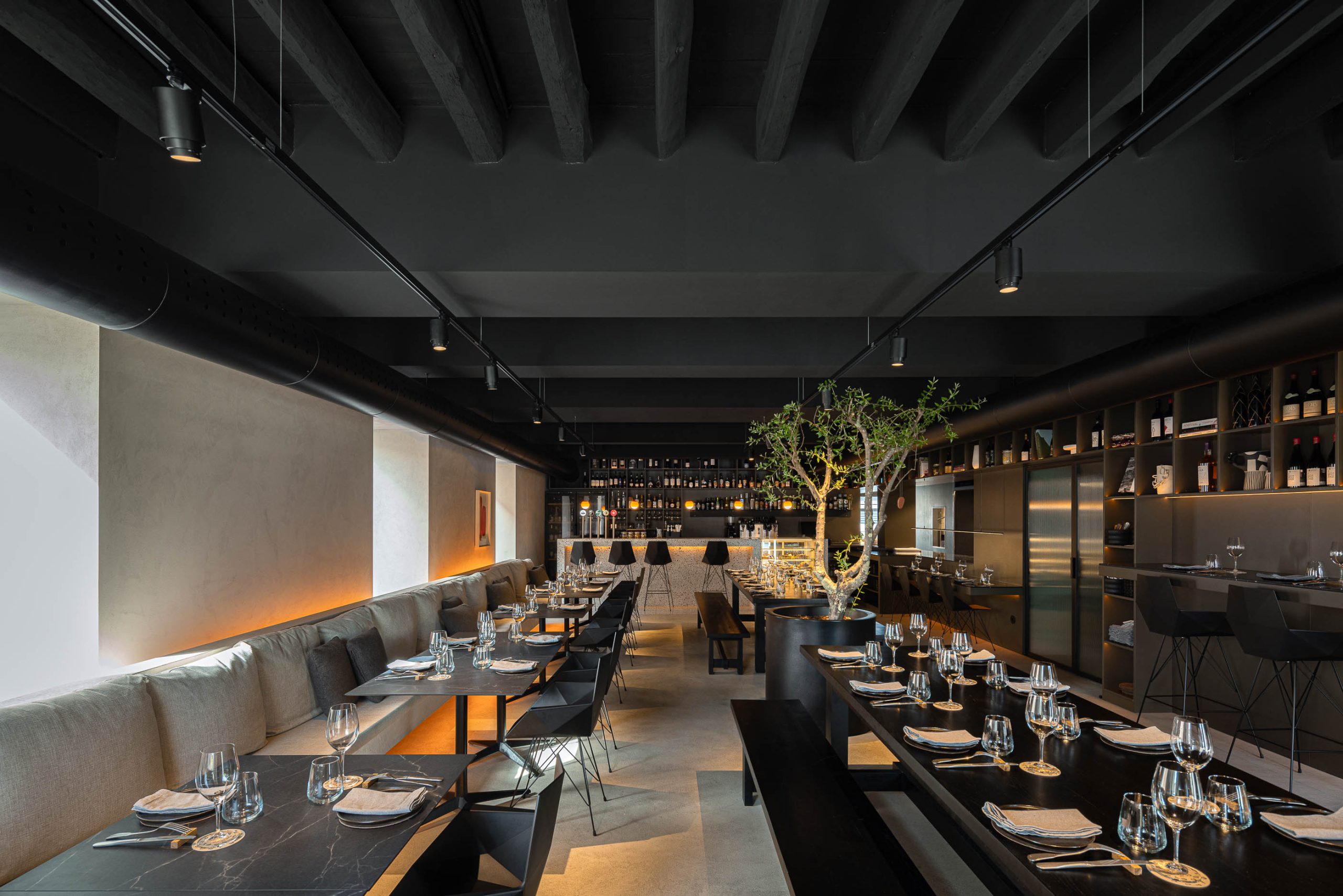 Restaurante Mercantel com arquitetura Paulo Martins e fotografia