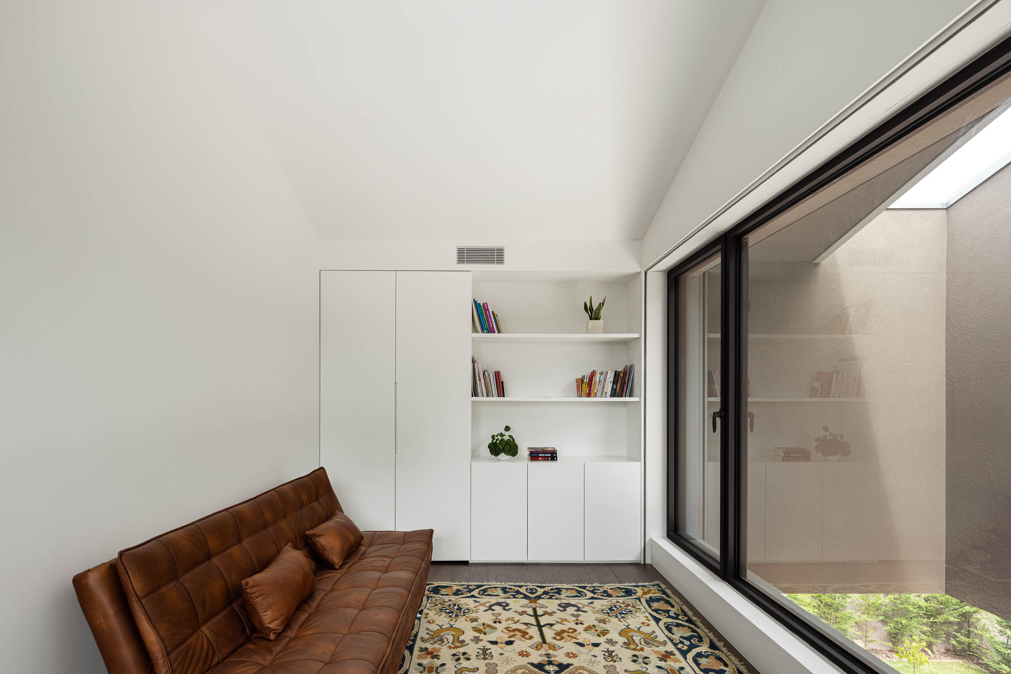 Casa Madalena com arquitectura Paulo Martins e fotografias de Iv