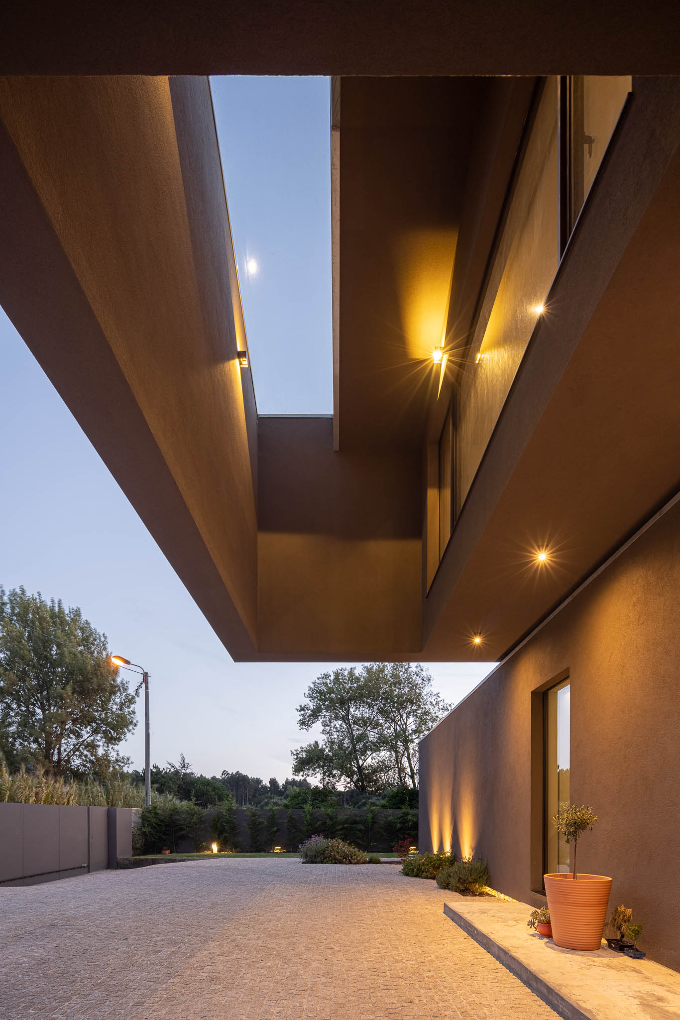 Casa Madalena com arquitectura Paulo Martins e fotografias de Iv