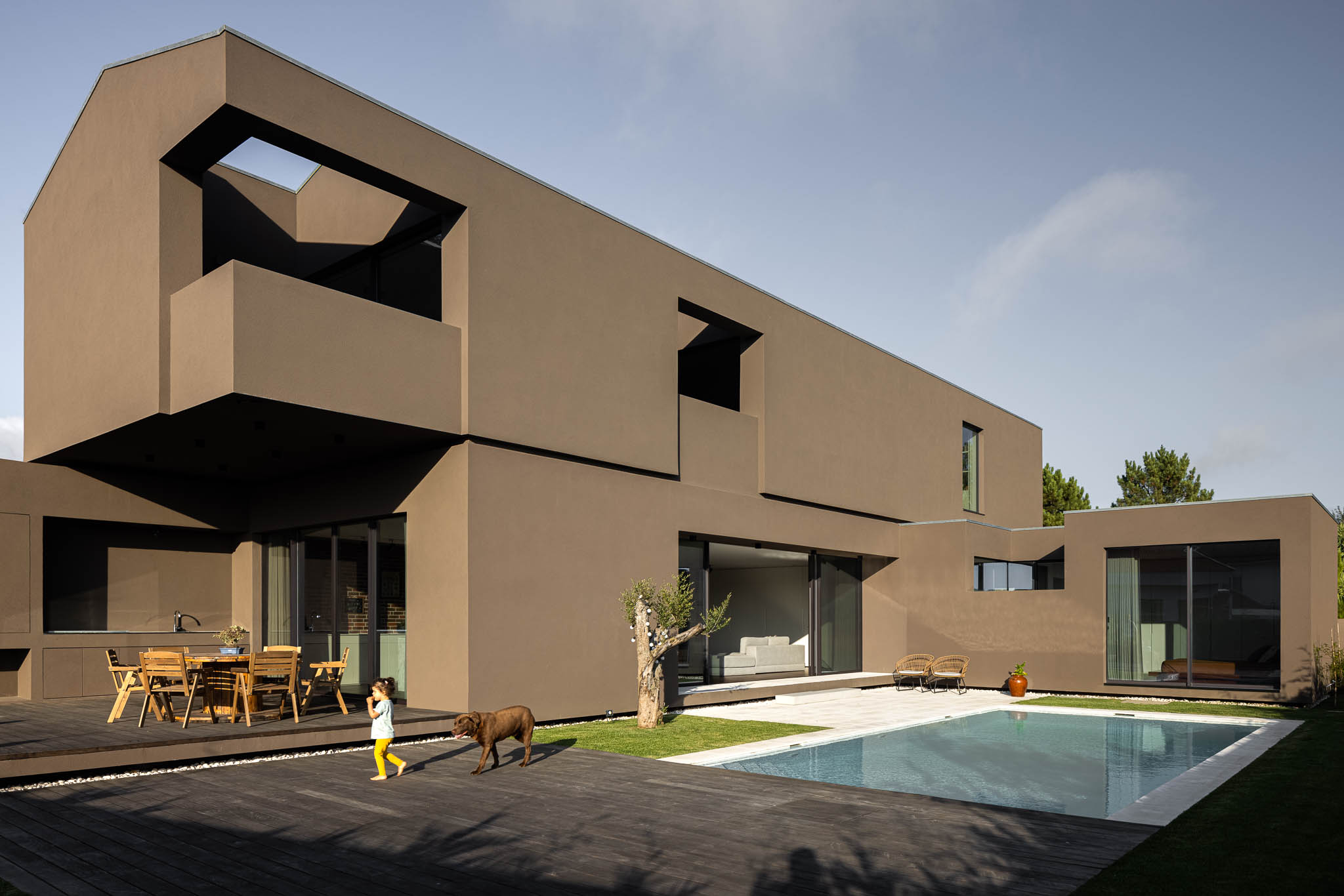 Casa Madalena com arquitectura Paulo Martins e fotografias de Iv