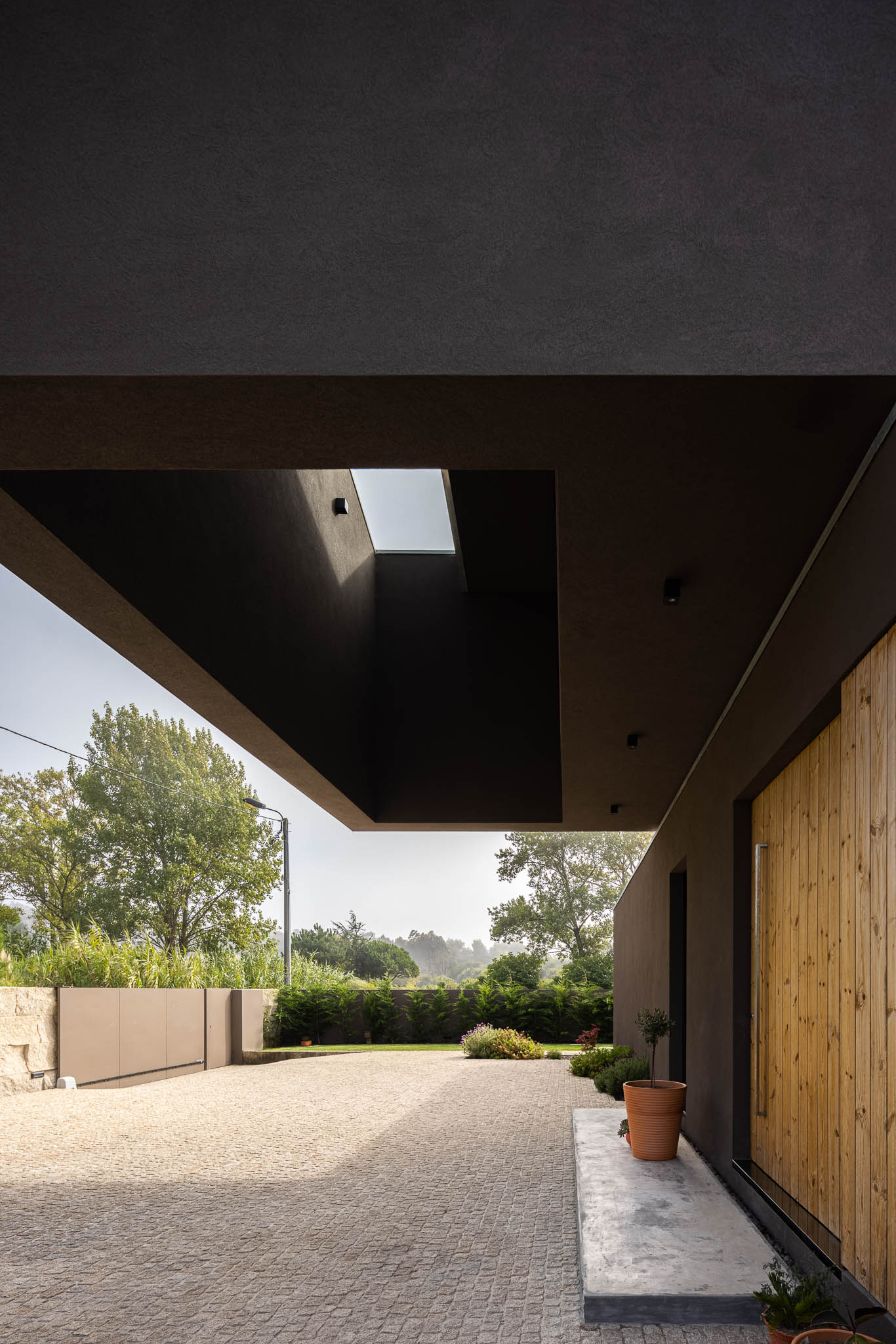 Casa Madalena com arquitectura Paulo Martins e fotografias de Iv